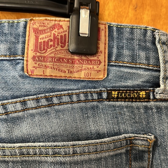 Worn once Lucky Brand button fly, cropped jeans size 6 - Picture 5 of 6